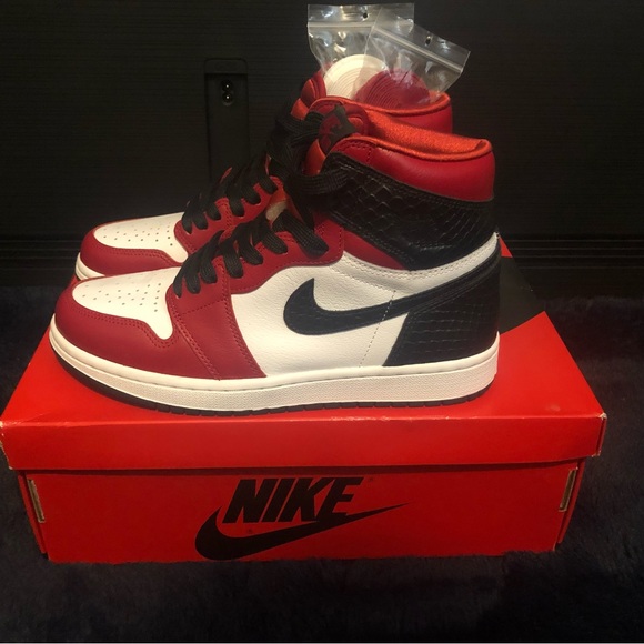 Nike Air Jordan - High OG - Picture 2 of 5